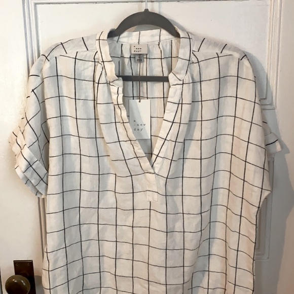 a new day Plaid Linen Blend Top - Picture 5 of 9